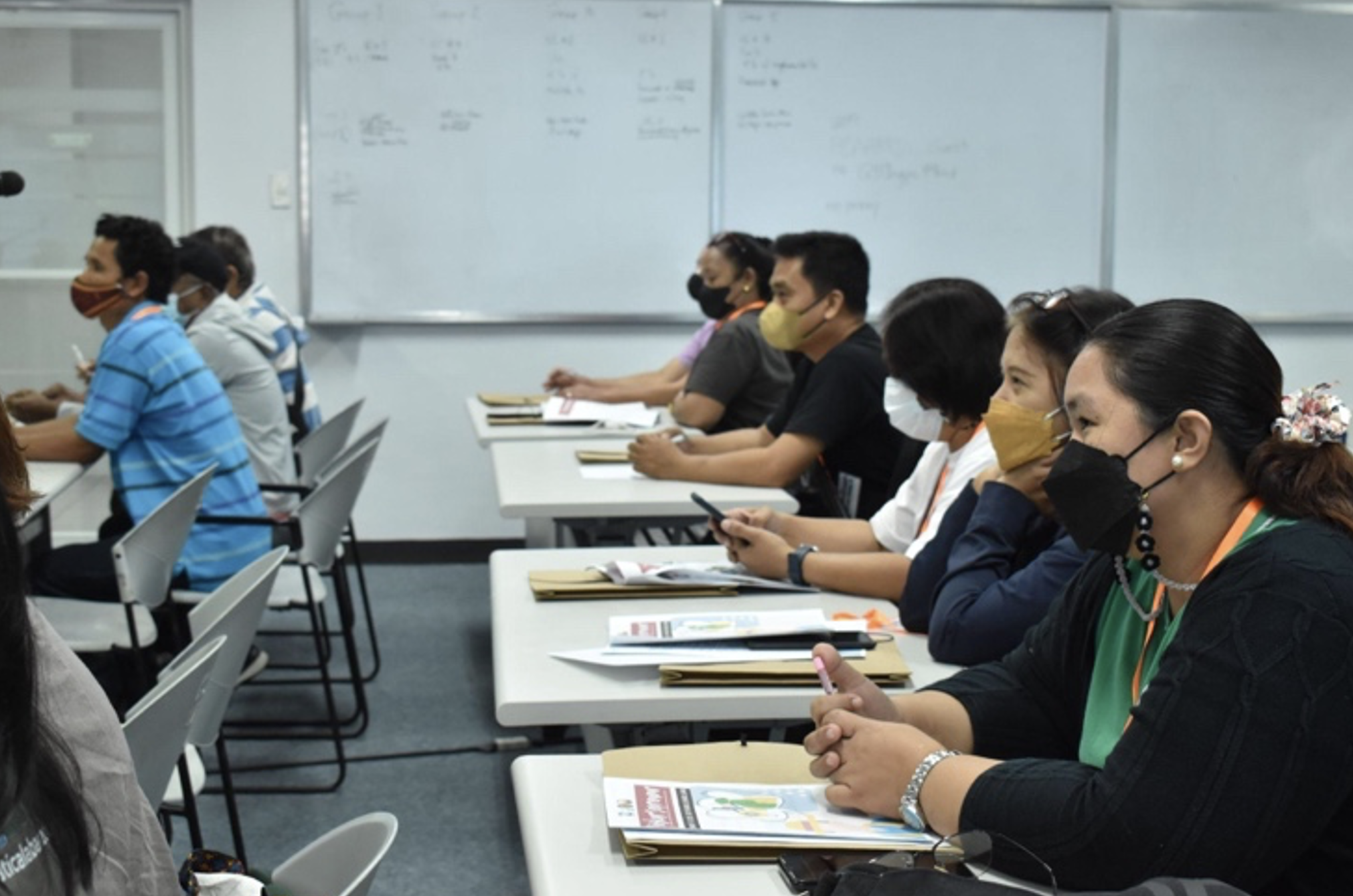 Participants during the lecture sessions (Image credit: Socio-Economics Research Division (SERD), DOST-PCAARRD)