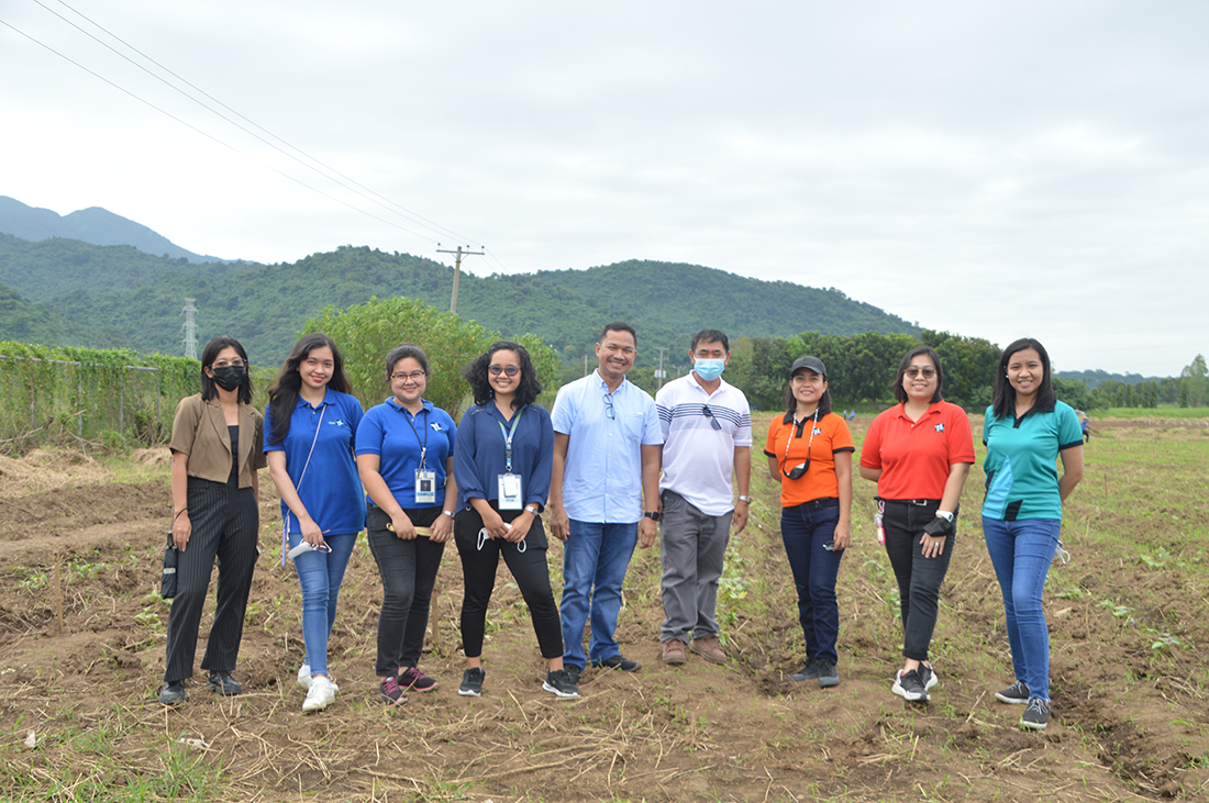 DOST-PCAARRD Team together with Project Leader Dr. Antonio G. Lalusin during the field and monitoring visit at UPLB. (Image credit: Crops Research Division, DOST-PCAARRD)