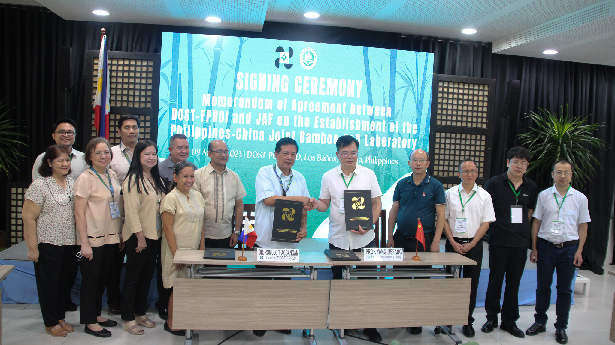 Signing of the Memorandum of Agreement (MOA) on the establishment of a joint bamboo R&amp;D laboratory between the DOST-Forest Products Research and Development Institute (DOST-FPRDI) and Jiangxi Academy of Forestry (JAF) of the People’s Republic of China.