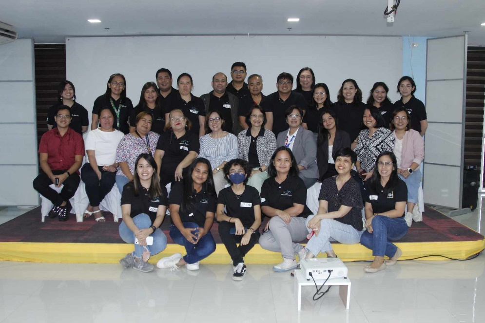 The participants and organizers with the resource person. Image credit: ERDB