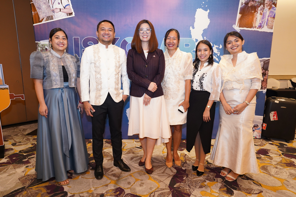 JAF-Ph scholars for Australian Universities