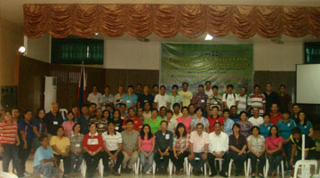 The farmer-cooperators together with PCAARRD and its project partners: OPA-Cavite, LGUs/MAOs,CvSU-STARRDEC and CMGI, during the closing of the training for the Community-Based STBF Lakatan Production Project in Cavite. The farmer-cooperators together with PCAARRD and its project partners: OPA-Cavite, LGUs/MAOs,CvSU-STARRDEC and CMGI, during the closing of the training for the Community-Based STBF Lakatan Production Project in Cavite.