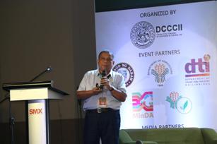 Deputy Executive Director for Research and Development of DOST-PCAARRD Edwin C. Villar explains the different S&T innovations generated for the agriculture and aquatic sectors through the funding of the Council (Photo by Erwin Valencia, Applied Communication, DOST-PCAARRD)