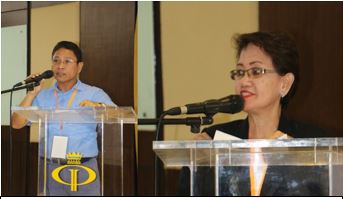 LEFT: Mr. Mario Ruinata, Assistant Regional Director-BFAR RFO VII delivers the Opening and Welcome Remarks RIGHT: Dr. Dalisay DG. Fernandez, IARRD-PCAARRD Director discusses the rationale of the seminar and introducing the participants during the opening ceremony.